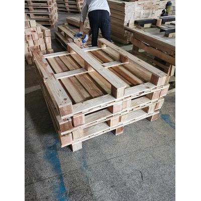 China Recyclable wholesale high cost performance strong and durable wooden pallets are used for packing for sale