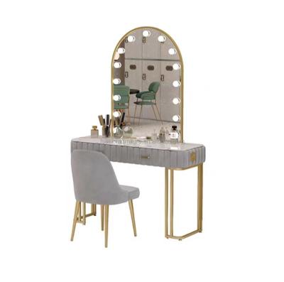 China Modern Customize Size Beauty Salon Studio Line Resistant Comfortable Aluminum Professional Lighted Makeup Station for sale