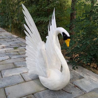 China Decoration ornaments new simulation plastic&feather wings swan model realistic white swan toy gift for sale