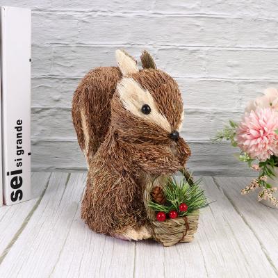 China Creative Mini Squirrel Home Decor Adorable Handwork Ornament Squirrel Craft Squirrel Desk Decor for Office Christmas Decor for sale