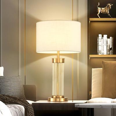 China Modern Hotel Fabric Shade Metal Table Lamp Decoration Night Light Luxury Modern Home Bedside Table Lamp for sale