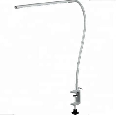 China Modern Clip On Table Lamp with 30000 Hours Working Time and Flexible Gooseneck Design for sale