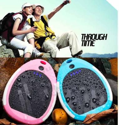 China Fashion Design 3000mAh Waterproof IPX6 Solar Charger Power Bank for Lovers for sale