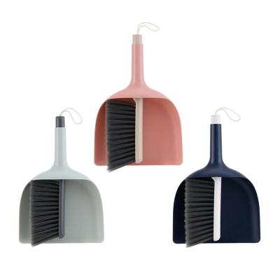 China Little Home Dustpan and Broom 5000 Playbrush Beater Instagram Loves Mini Broom and Dustpan Set for Pets for sale