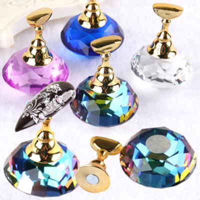 China Pretty Magnetic Tips Nails Display Shelf Polish Diamond Design Chessboard Nail Art Practice Display Stand False UV Gel Holder Rack for sale