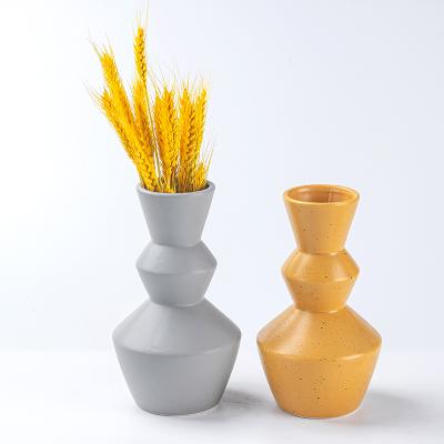 China Nordic Modern Elegant Europe Matt Ceramic Style and Porcelain Vases Flower Vase for Living Room Hotel and Home Decor for sale