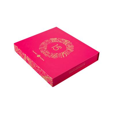 China Recycled Materials Printed Logo Paper Magnetic Folding Rigid Luxury Custom Gold Foil Pizza Sushi Gift Boxes With Magnet Lid for sale