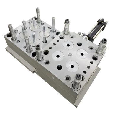 中国 Factory price Injection Medical Plastic Mold custom injection precision moulding OEM 販売のため