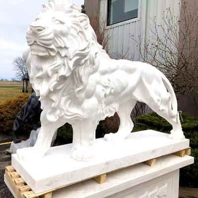 China Modern Outdoor Life Size Marble Stone Garden Lion Sitting Sculpture for sale