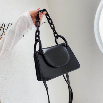 China Fashion low price ladies handbags top sell 2021 new simple fashion handbags solid chains handbags for women for sale