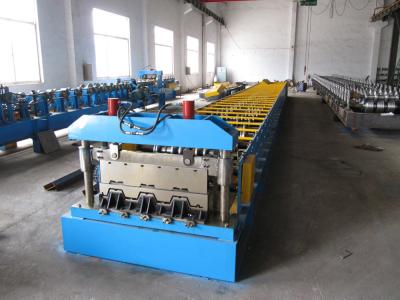 China Galvanized Steel Sheet Floor Deck Roll Forming Machine 12-16 m / min Processing Speed for sale