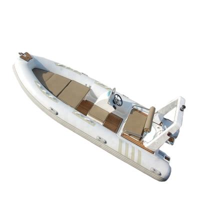 China Family Entertainment Fishing Boat Ocean Kayak With Console for sale