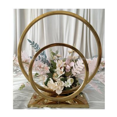 China Wedding Decoration Wedding Centerpieces and Table Decorations Gold Round Metal Wedding Flower Stand Centerpieces for sale