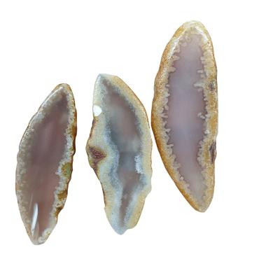 China Wholesale Natural Europe Quartz Stone Brazilian Polished Agate Small Drilled Slices In Ornamental Gardens And As Aquarium Stones for sale