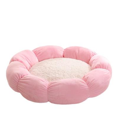 China Viable Pet House Flower Shape Warm Pet Room Plus Bed Washable Cat Bed Warm Cashmere Pet Bed for sale