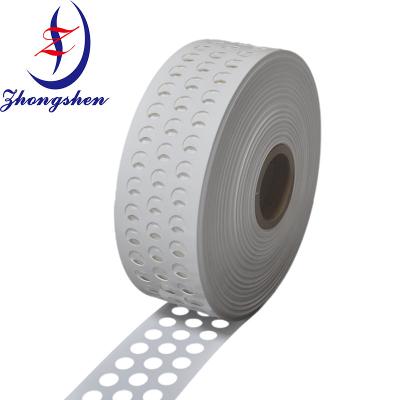 China 100 mm geperforeerd ei-transportband voor geautomatiseerde pluimvee-apparatuur Te koop