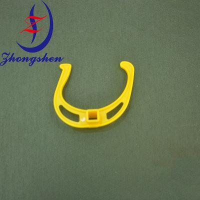 China U Shaped Egg Collection Claw Impact Resistant For Poultry Layer Cage Spare Parts for sale