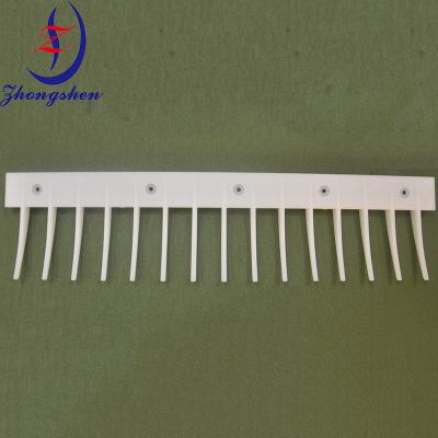 China 420MM White Egg Collection Scratcher For Poultry Farm Egg Collection System for sale