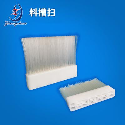 China Chicken Cage Cleaning Tools Nylon Hooper Brush For Poultry Farm for sale