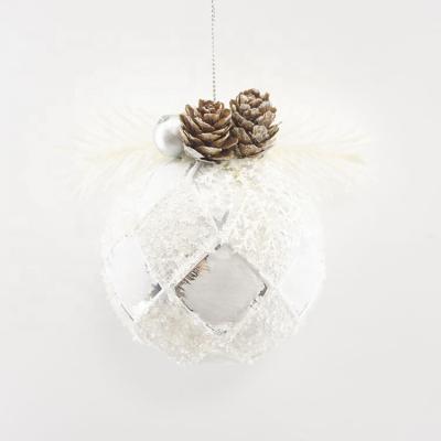 China Decorative White Plastic Christmas Ball Ornaments for sale