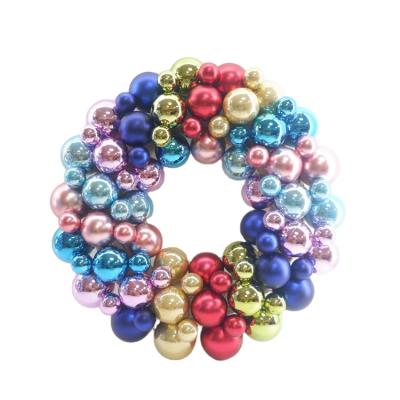 China Luxury Plastic Artificial Christmas Wreath Ornaments For Front Door for sale