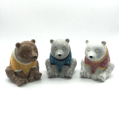 China 2021 New Custom Ceramic Ornament Polar Bear Piggy Bank Piggy Banks for sale