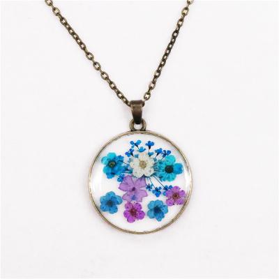 China Real Flowers TRENDY Resin Women's Pendant Necklace Fashion Round Pendant Jewelry for sale