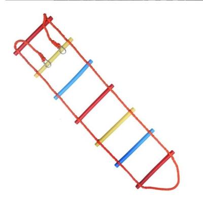 China Rainbow Plastic Step Kids Climbing Rope Ladder à venda