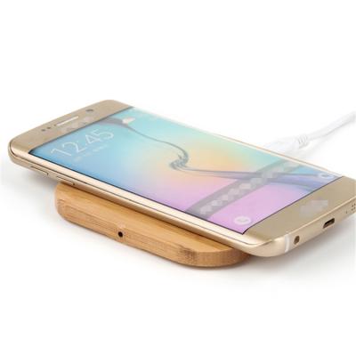 China Logo Station Wood Bamboo Wireless Portable Wireless Charger Qi Phone Charger Pad Customized Smart Mobile Phone for sale