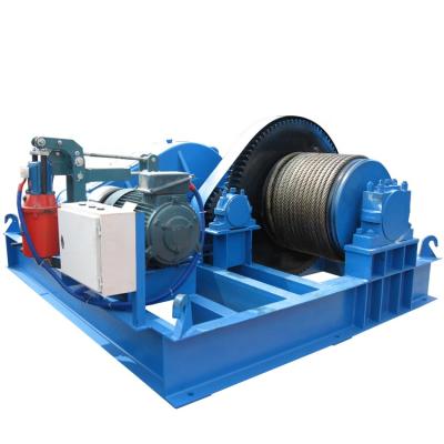 China Mine/ship/shipyard guard/water/electric winch 4 ton 220v electric winch electric motor lift winch tower crane for sale