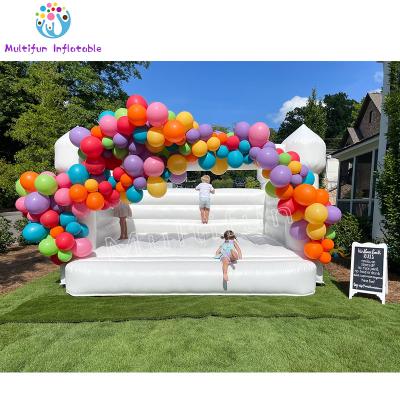 China 0.55mm PVC Tarpaulin 11ft Plato White Castle Bounce Houses Toddlers Inflatable White Jumping Bounce House For Wedding Party for sale