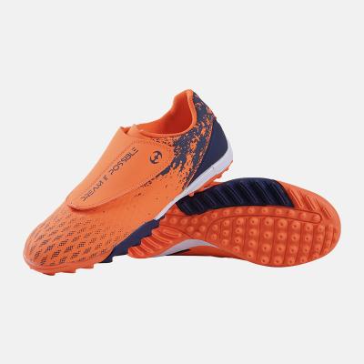 China Phylon raubber spike unique popular style loved by youth clubs soccer shoes with full sizes for sale