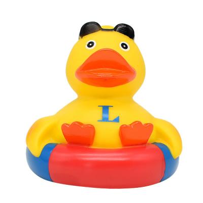 China Mini Yellow Duck Bulk Water Tool Rubber Spray Toy Pop Floating Spraying Ducks Bath Toy For Baby for sale