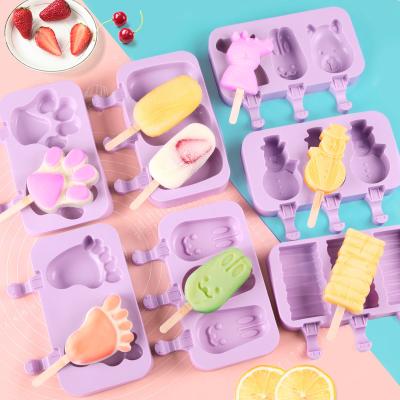 China Viable With Lids Sticks For Kids 3 Cavities Cute Cartoon Silicone Trays Ice Popsicle Mold Ice Cream Molds for sale