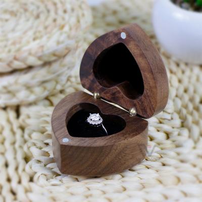 China Eco-friendly Heart Shaped Wood Walnut Ring Box Magnetic Proposal Jewelry Ring Box for sale