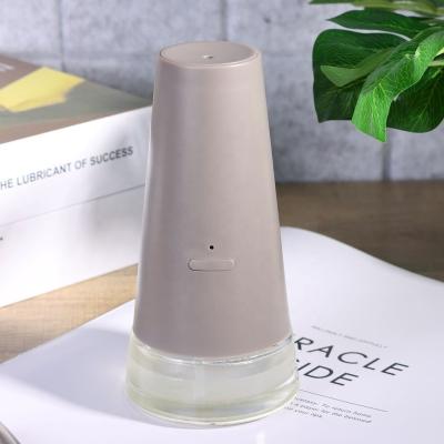 China Smell Comfortable Waterless Electric USB Fragrance Air Aromatherapy Car Aroma Essential Oil Diffuser Machine for sale