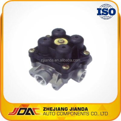 China Auto Part AE4612 Small Air 4 Way Protection Valve for sale