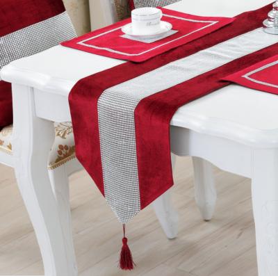 China Simple modern tablecloth hot sale flag stripe tablecloth fashion tea table cushion insert diamond table runner with noble luxury for sale