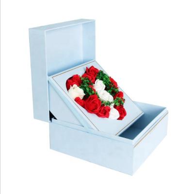 China Handmade New Design Blue Heart Shape Flower Box Paper Florist Flower Packaging Box for sale