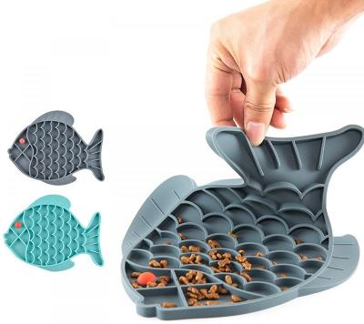 China Feeding Mat Slow Portable Dog Slow Fun Pet Bowl Puzzle Dog Bowl Dishes Slower Sustainable Pet Food Feeder Lick Mat for sale