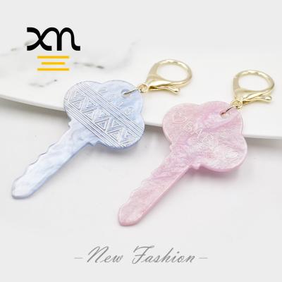 China Modern Bulk Original Key Ring With Delicate Design Key Shape Custom Acetate Key Chain Lanyard Key Ring For Bags Acrylic Accessories for sale