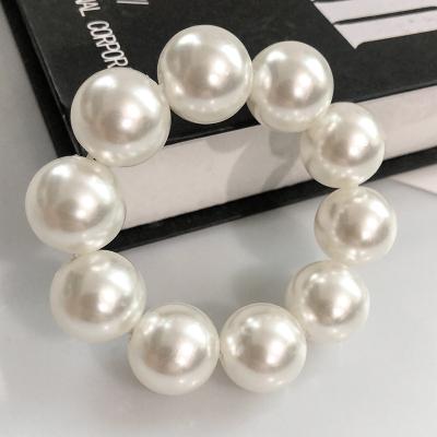 China Pearl Yucat 2021 Korean Women Hair Bands Scrunchies Wholesale Elastic Accessories Pearl Scrunchies For Hair for sale