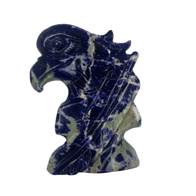 China Wholesale China Natural Crystal Hand Carved Sodalite Eagle Stone for Home and Fengshui Decoration for sale