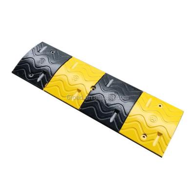 China CE Heavy Duty Half Meter Rubber Speed ​​Bump, Speed ​​Road Ramp, Speed ​​Bump 320*500*50mm for sale