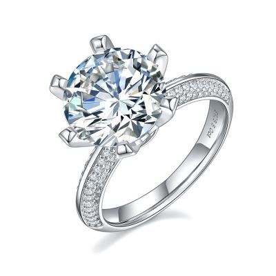 China Trendy 5 Carat Round Moissanite Solitaire Ring, 18K Gold Engagement Ring, 4 Fork Ring Diamond Ring for sale