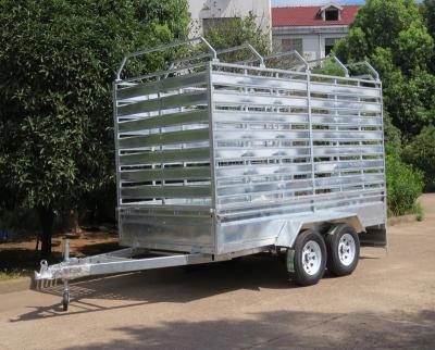 China Mobile Livestock Trailer With Loading Ramp Large Size Heavy Duty Livestock Transporting Trailer for sale