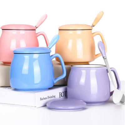 China Sustainable Wholesale Mugs Sublimation Mug Classic Ceramic Mugs With Lid And Spoon for sale