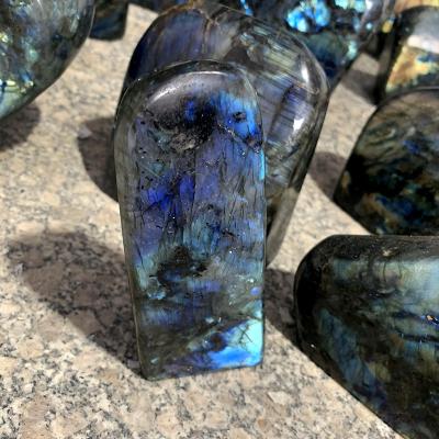 China China wholesale high quality natural crystal labradorite freeform with full flash for decoration for sale