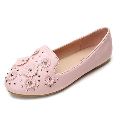 China Factory wholesale new 2022 summer flower deep riveted princess shoes round head soft sole children's retro casual shoes for sale