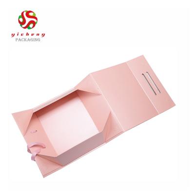 China Recycled Materials Custom Logo Design Magnetic Gift Folding Boxes Drawer Packaging With Rope for sale